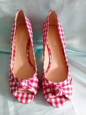 Guess damen pumps gebraucht kaufen  Habichtswald