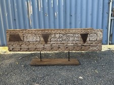 Painel colorido antigo de madeira esculpido à mão em ferro 1700,s com suporte comprar usado  Enviando para Brazil
