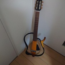 Guitarra silenciosa Yamaha SLG110N acabamento natural com adaptador CA 100V Japão [USADO] comprar usado  Enviando para Brazil