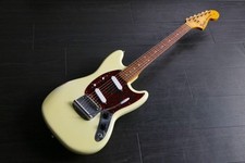Fender mustang 1975 d'occasion  Expédié en Belgium