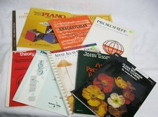  Lote de 62 livros e folhetos de partituras de piano do início ao avançado comprar usado  Enviando para Brazil