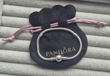bracelet pandora d'occasion  Expédié en Belgium