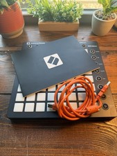 Novation Launchpad Ableton Live Controller com 64 almofadas RGB retroiluminadas (grade 8x8) comprar usado  Enviando para Brazil