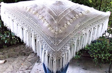 Chale crochet main d'occasion  Cosne-Cours-sur-Loire