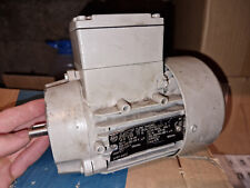 Motor elétrico trifásico MEZ 0.24HP / 0.18kW 230/400V 50Hz 1350RPM comprar usado  Enviando para Brazil