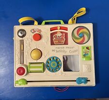 Centro de actividades Fisher Price de colección caja ocupada cuna bebé juguete ¡funciona! Hecho en Estados Unidos 1983 segunda mano  Embacar hacia Argentina