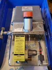 Usado, Bomba de óleo lubrificante central BEKA MINI 2-EA TRONIC tanque rachado *EM*ESTOQUE*EUA*  comprar usado  Enviando para Brazil