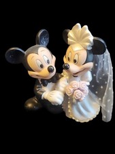 Decoração de bolo de porcelana Disney Mickey e Minnie Mouse casamento noiva e noivo 5,5” comprar usado  Enviando para Brazil