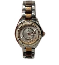Relógio feminino Bulova 98M113 precisão mostrador prata dois tons aço inoxidável comprar usado  Enviando para Brazil