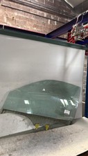 Vitre gauche nissan d'occasion  L'Horme