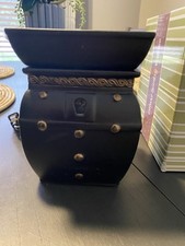 Aquecedor de baú aposentado Scentsy Treasure comprar usado Aquecedor de baú aposentado Scentsy Treasure comprar usado  Enviando para Brazil