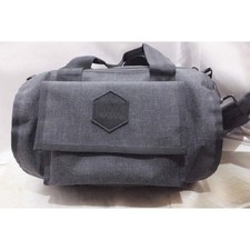 Sac sport épaule d'occasion Sac sport épaule d'occasion  Expédié en France