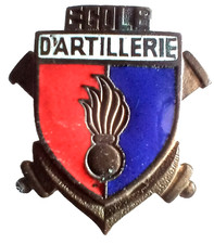 Insigne artillerie arti d'occasion Insigne artillerie arti d'occasion  Saint-Denis-d'Anjou