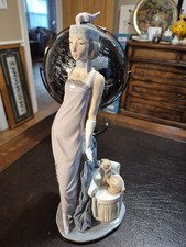Lladro porcelain figurine for sale  Clearwater