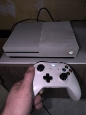Xbox one 500 usato  Mercato San Severino