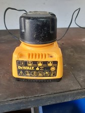Dewalt de9116 caricabatteria usato  Monopoli