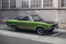 Opel manta mitica usato  Viterbo