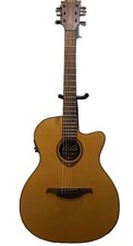 Electric acoustic guitar d'occasion  Expédié en Belgium