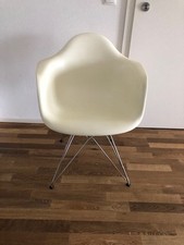 Vitra eames plastic gebraucht kaufen  Moosburg a.d.Isar