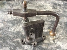 Ancienne presse riveter d'occasion  Pas-en-Artois