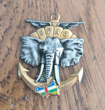 Insigne militaire eléments d'occasion  Saint-Pierre-d'Oléron