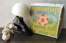 Usado, LÂMPADA DE LUZ NOTURNA DE CHUTEIRAS E CHUTEIRAS DE FUTEBOL SOVIÉTICAS RUSSAS  comprar usado  Enviando para Brazil