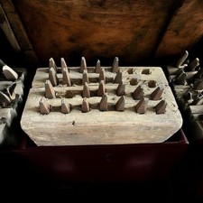 Antico ceppo punzoni usato  Valgreghentino