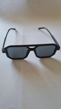 Lunettes soleil noires d'occasion  Perpignan-
