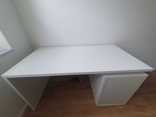 Schreibtisch gebraucht kaufen  Kiel