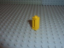 Fenetre jaune lego d'occasion Fenetre jaune lego d'occasion  La Rivière-de-Corps