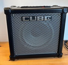 Gitarrenverstärker roland cub gebraucht kaufen  Solingen
