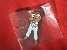 Pins ryu personnage d'occasion  La Crau