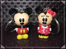 Disney plastic mickey d'occasion  Noisy-le-Grand
