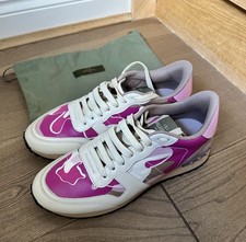 Valentino garavani women for sale  READING