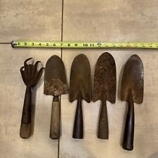 Lote de 5 herramientas de mano antiguas primitivas de jardín de metal segunda mano  Embacar hacia Mexico