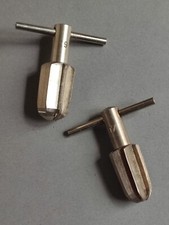 Lot two steel d'occasion  Expédié en Belgium
