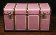 Malle cintrée rose d'occasion  Haguenau