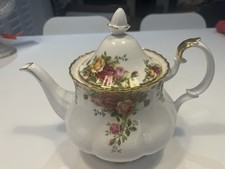 Royal albert vintage for sale Royal albert vintage for sale  REIGATE