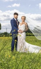 One kind wedding for sale  BRADFORD