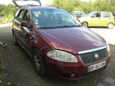 Capot fiat croma d'occasion  La Ville-aux-Clercs