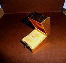 Alte schmuck schatulle gebraucht kaufen Alte schmuck schatulle gebraucht kaufen  Grafenwöhr