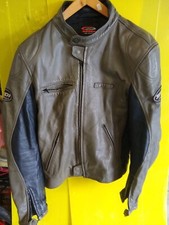 Giubbotto moto pelle usato Giubbotto moto pelle usato  Villesse