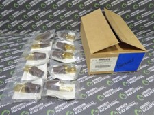 NOVA Caixa de 10 Receptáculos Femininos Marinco CL40FR-OFFSET-F Montagem em Barra de Ônibus Marrom comprar usado  Enviando para Brazil