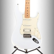 Fender juanes stratocaster for sale  La Vergne