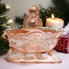 Antigo prato de vidro rosa Papai Noel no trenó coberto por nozes doces bugigangas 5,25" L x 4,5" A comprar usado  Enviando para Brazil