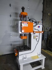 .m. ton hydraulic for sale  New Berlin