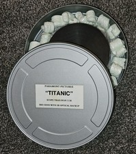 TITANIC 97 35mm SCOPE TRAILER #1 2:30 SRD-SDDS com backup óptico, lata de filme! comprar usado TITANIC 97 35mm SCOPE TRAILER #1 2:30 SRD-SDDS com backup óptico, lata de filme! comprar usado  Enviando para Brazil