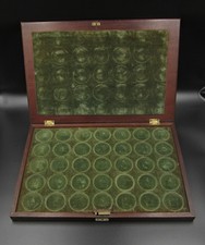 Usado, CAIXA DE MADEIRA 1731 PARA REIS E RAINHAS DA INGLATERRA CONJUNTO DE 35 MEDALHAS comprar usado  Enviando para Brazil