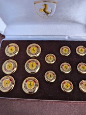 Botões de camisa Ferrari, conjunto de 6 botões grandes e 8 botões pequenos banhados a ouro  comprar usado Botões de camisa Ferrari, conjunto de 6 botões grandes e 8 botões pequenos banhados a ouro  comprar usado  Enviando para Brazil