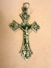 Pendentif croix religieuse d'occasion  Équeurdreville-Hainneville